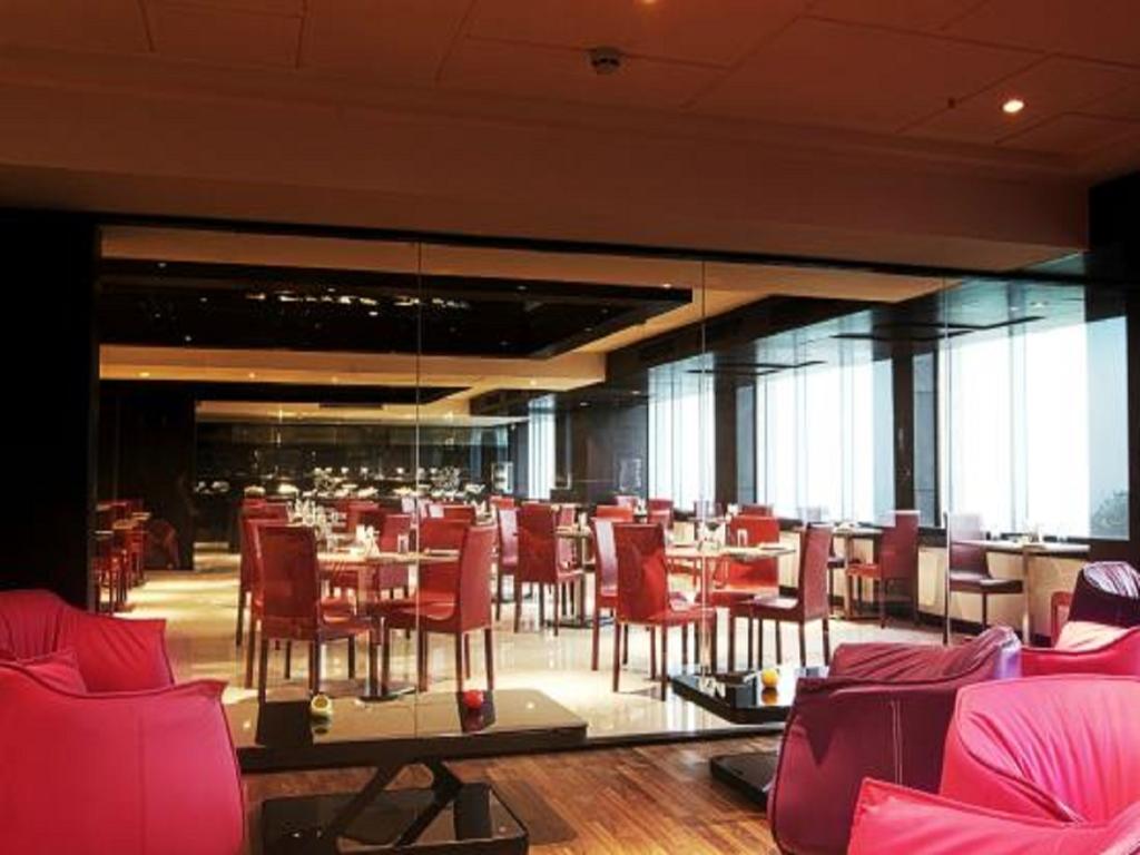 Citrus Hotel Bhiwadi Bagian luar foto