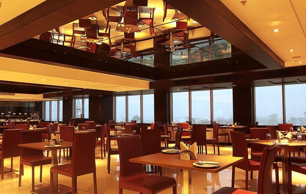 Citrus Hotel Bhiwadi Bagian luar foto